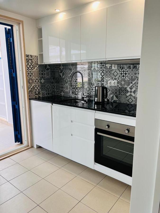 Angies Marina Apartment, Includes 2 Free Passes For The Marina Pool Lagos Exterior foto