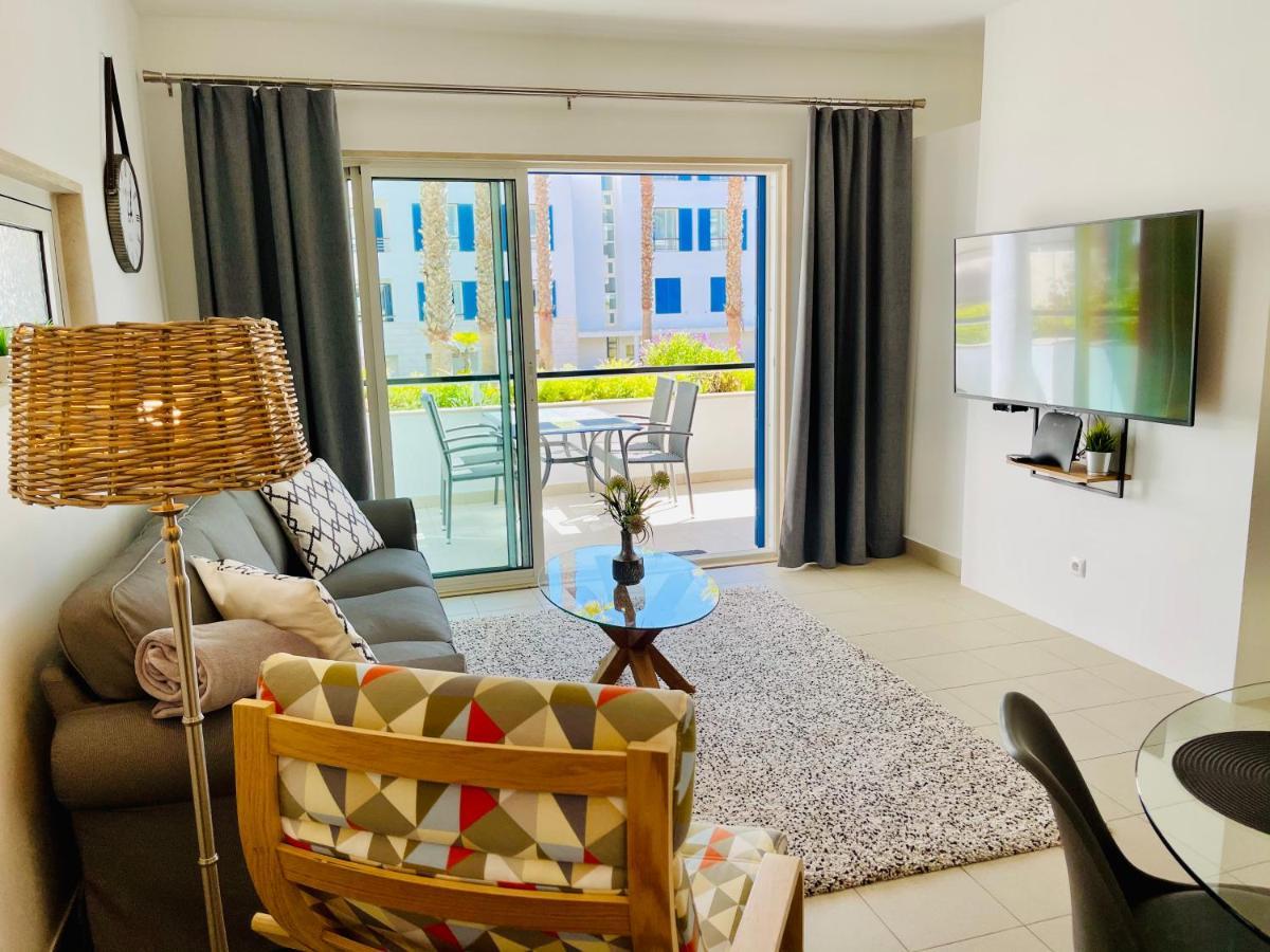 Angies Marina Apartment, Includes 2 Free Passes For The Marina Pool Lagos Exterior foto