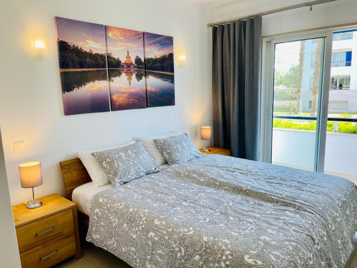 Angies Marina Apartment, Includes 2 Free Passes For The Marina Pool Lagos Exterior foto