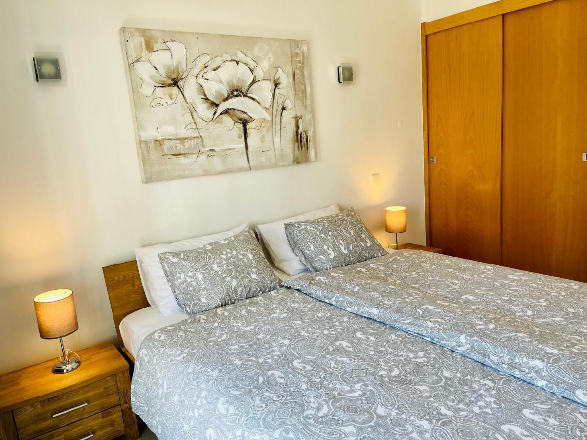 Angies Marina Apartment, Includes 2 Free Passes For The Marina Pool Lagos Exterior foto